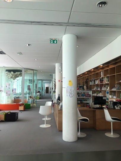 Médiathèque de la Marine, Bibliothèque à Colombes