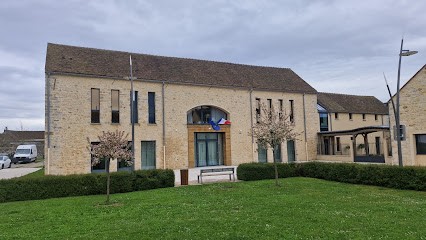 Médiathèque Municipale, Bibliothèque à La Chapelle-la-Reine