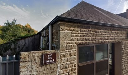Common Town Boc May, Bibliothèque à Montaudin
