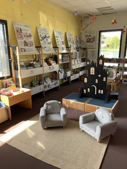 Médiathèque, Bibliothèque à Livré-sur-Changeon