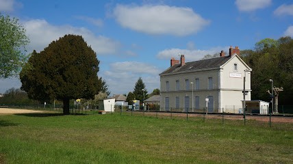 Bibliothèque Claude Lebrun, Bibliothèque à Saint-Paterne-Racan