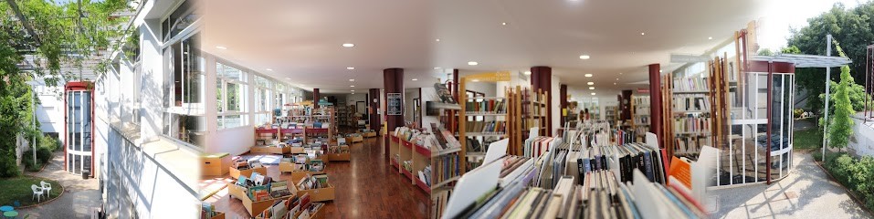 Médiathèque intercommunale de Prades, Bibliothèque à Prades