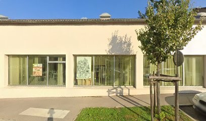 Bibliothèque Jules Mougin, Bibliothèque à Ombrée d'Anjou