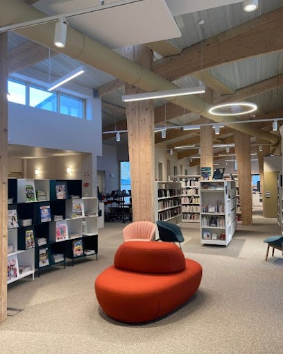 Médiathèque L'uni'vert, Bibliothèque à Scaër