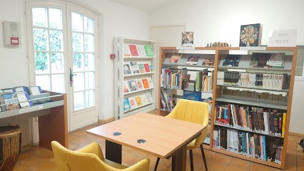 Bibliothèque De Saint-Tropez, Bibliothèque à Saint-Tropez