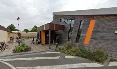 Médiathèque Saint Exupéry, Bibliothèque à Carnin