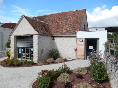 Bibliothèque De Veigné // Communauté De Communes Touraine Vallée De L'Indre, Bibliothèque à Veigné