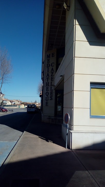 Bibliothèque Émile Cazelles, Bibliothèque à Saint-Gilles