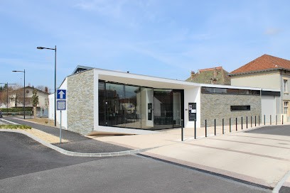 Médiathèque Bièvre-Isère, Bibliothèque à Saint-Siméon-de-Bressieux