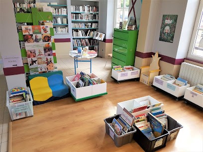 Bibliothèque, Bibliothèque à Châteauneuf-en-Thymerais