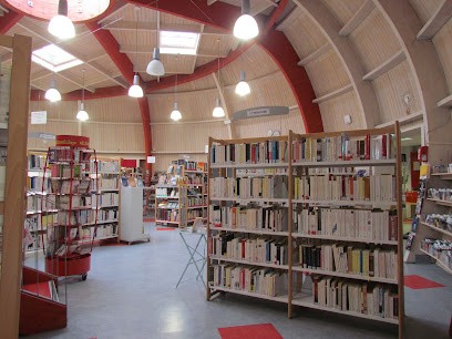 Médiathèque Municipale, Bibliothèque à Saint-Martin-de-Crau