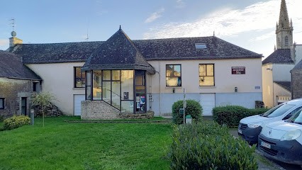 Bibliothèque, Bibliothèque à Bubry