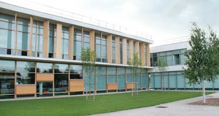 Médiathèque De Villepinte, Bibliothèque à Villepinte