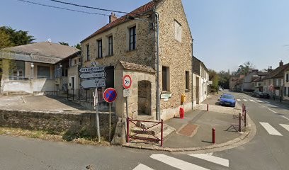 Bibliothèque De Sainte-Mesme, Bibliothèque à Sainte-Mesme