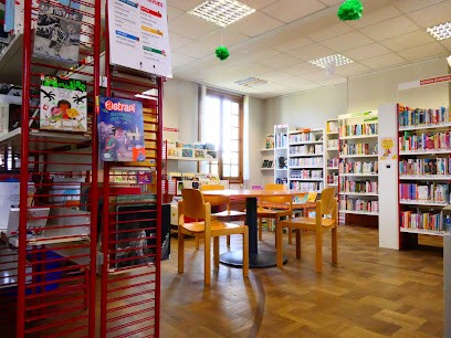Bibliothèque, Bibliothèque à Pont-l'Évêque