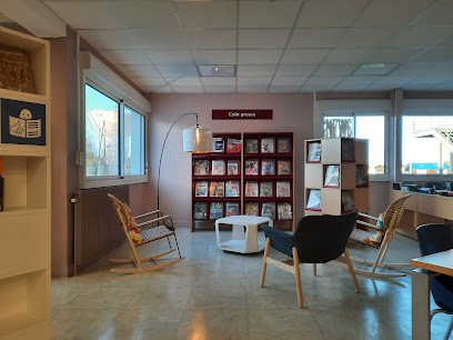 Médiathèque Municipale De Conches, Bibliothèque à Conches-en-Ouche