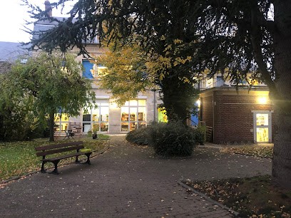 Bibliothèque Jules Vallès, Bibliothèque à Mouy