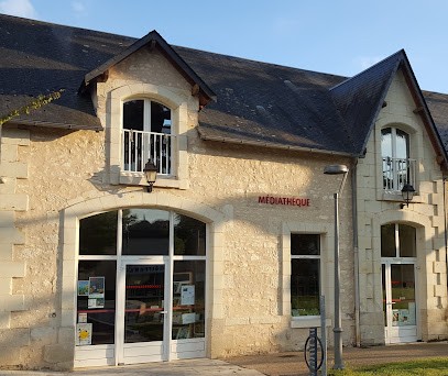Médiathèque de Dangé-Saint-Romain, Bibliothèque à Dangé-Saint-Romain