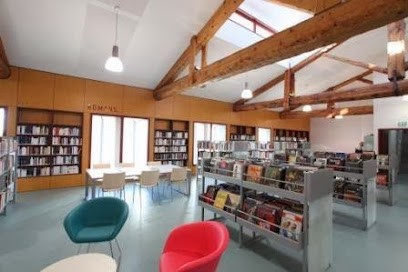 Médiathèque Jean Giono, Bibliothèque à Pérols