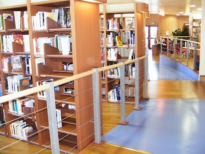 Médiathèque Jeanne Cressanges, Bibliothèque à Dompierre-sur-Besbre