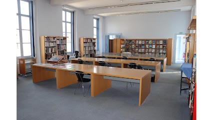 Cerep, Bibliothèque à Sens
