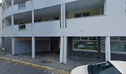 Bibliothèque De L'Etrat, Bibliothèque à L'Étrat