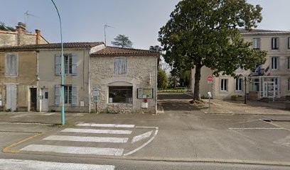 Bibliothèque André Bégoule, Bibliothèque à Lavardac