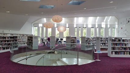 Médiathèque du Pays de Château-Gontier, Bibliothèque à Château-Gontier