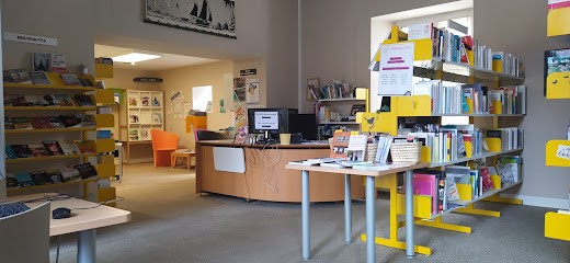 Bibliothèque, Bibliothèque à Nueil-les-Aubiers
