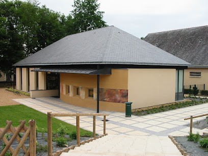 Bibliothèque De Rives-Du-Loir-En-Anjou, Bibliothèque à La Chapelle-Saint-Laud
