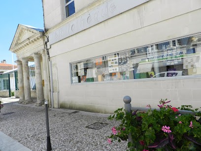 Médiathèque De Tonnay-Charente Réseau Des Médiathèques Rochefort Océan, Bibliothèque à Tonnay-Charente