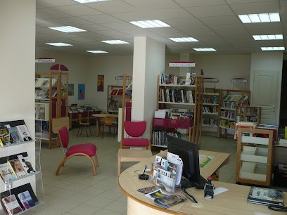 Bibliothèque De Chuzelles, Bibliothèque à Chuzelles