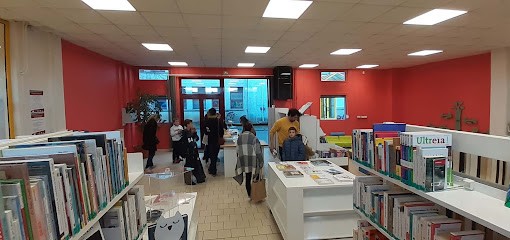 Médiathèque intercommunale du Pays Beaume-Drobie à Joyeuse, Bibliothèque à Joyeuse