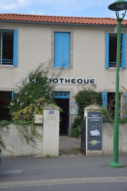 Bibliothèque De La Chapelle-Achard, Bibliothèque aux Achards