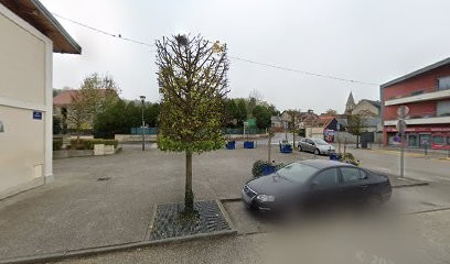 Bibliothèque De Belleu Pénélope Bagieu, Bibliothèque à Belleu