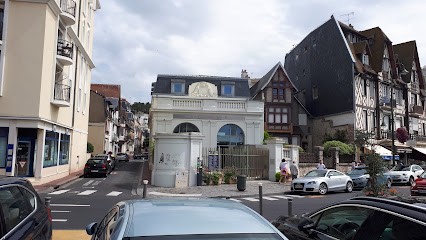 Bibliothèque De Trouville Sur Mer, Bibliothèque à Trouville-sur-Mer