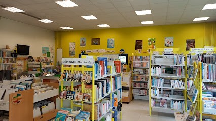 Médiathèque Des Hautes Garennes, Bibliothèque à Palaiseau