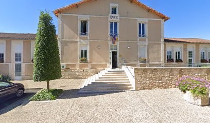 Bibliothèque Municipale De Dienné, Bibliothèque à Dienné