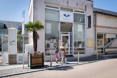 Bibliothèque de Saint Étienne De Montluc, Bibliothèque à Saint-Étienne-de-Montluc