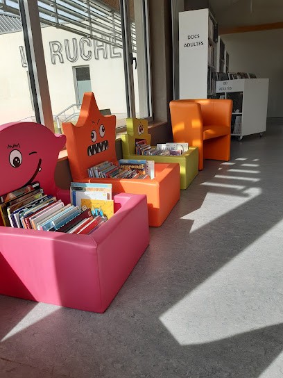 Médiathèque De Guern, Bibliothèque à Guern