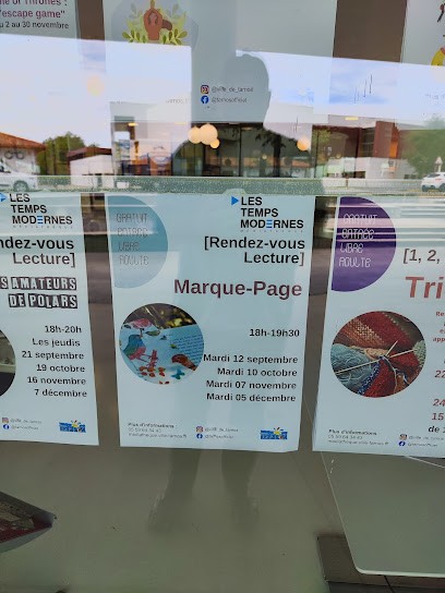 Bibliothèque Les Temps Modernes, Bibliothèque à Tarnos