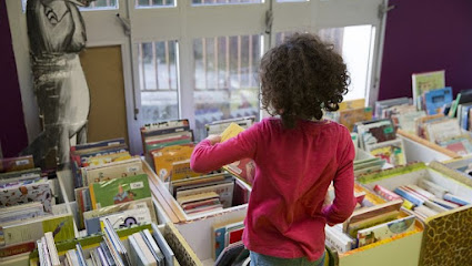 Médiathèque De Solaure Bibliothèque à Saint-Étienne