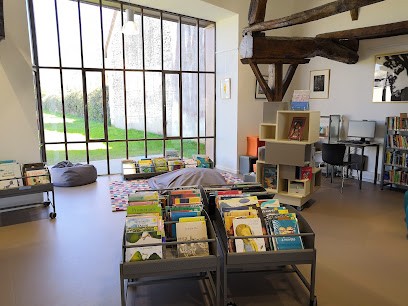 Médiathèque De Lencloitre, Bibliothèque à Lencloître