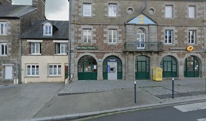 Bibliothèque, Bibliothèque à Hambye