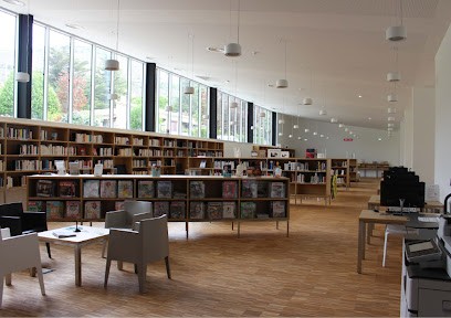Médiathèque De Saint-Vallier-De-Thiey, Bibliothèque à Saint-Vallier-de-Thiey