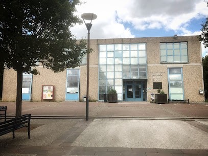 Bibliothèque Anne Frank, Bibliothèque à Dugny