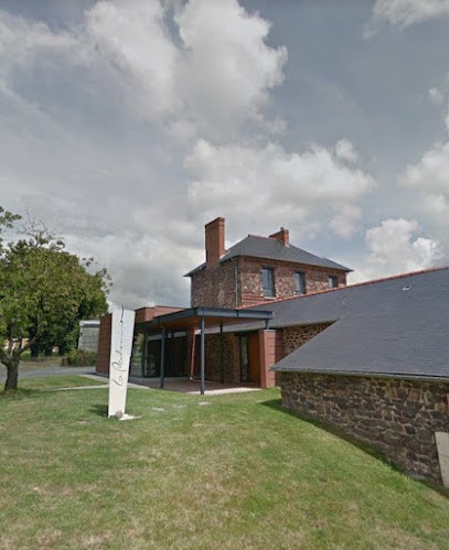 Bibliothèque La Parchemine, Bibliothèque à Pleumeleuc