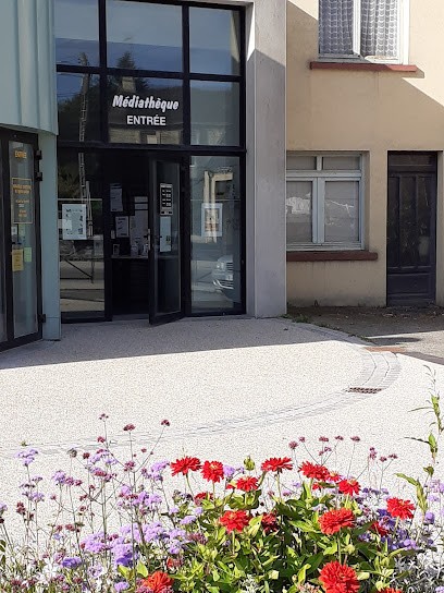 Médiathèque L'atelier Des Mots, Bibliothèque à Sixt-sur-Aff