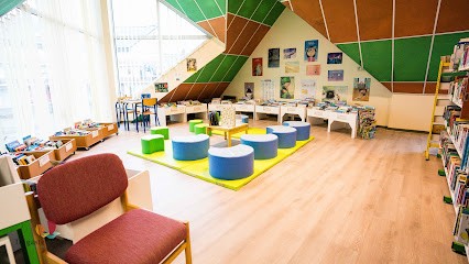 Bibliothèque De Trégastel, Bibliothèque à Trégastel