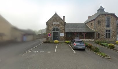 Médiathèque Arc-En-Ciel, Bibliothèque à Landujan